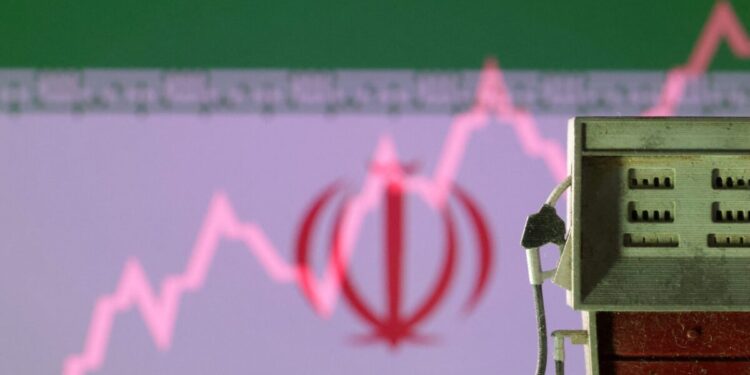 ΗΠΑ: Νέες κυρώσεις-μαμούθ με στόχο έσοδα του Ιράν από το πετρέλαιο και εμπορικό στόλο του