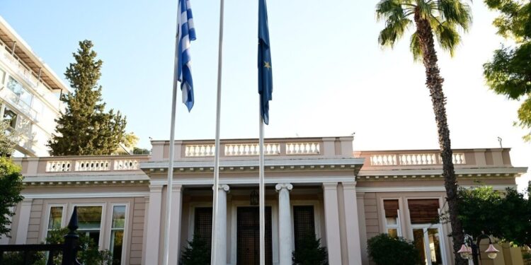 Κυβερνητικές πηγές κατά Βενιζέλου για τον ΟΠΕΚΕΠΕ: Καμία κρίση νομιμοποίησης – Δεν ανταποκρίνεται στην πραγματικότητα