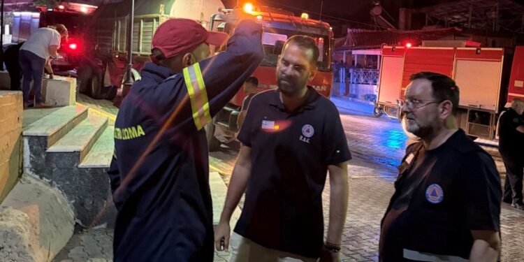 Ν.Φαρμάκης για πυρκαγιές: Αυτή η μάχη μας αφορά όλους!