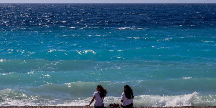 Καιρός αύριο: Ενίσχυση των ανέμων και άνοδος της θερμοκρασίας – Θα φτάσει τους 37 βαθμούς Κελσίου