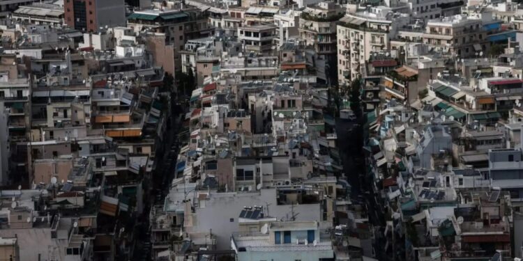 Στον πάγο βάζει η ΑΑΔΕ 8.000 παράτυπες γονικές παροχές και δωρεές