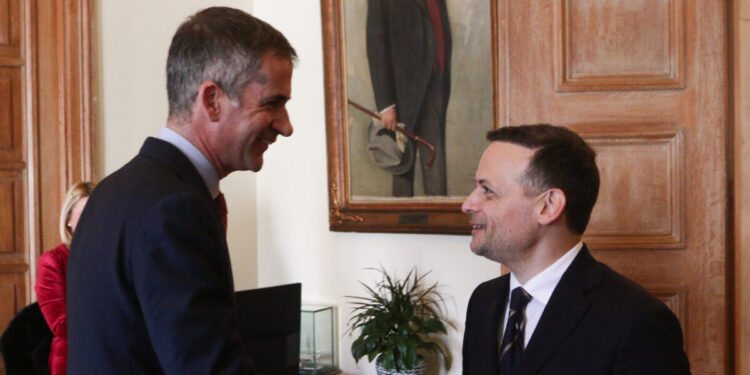 Κώστας Μπακογιάννης κατά Χάρη Δούκα για την Βασιλίσσης Όλγας: Όταν ο λαϊκισμός συναντά την αναξιοπιστία