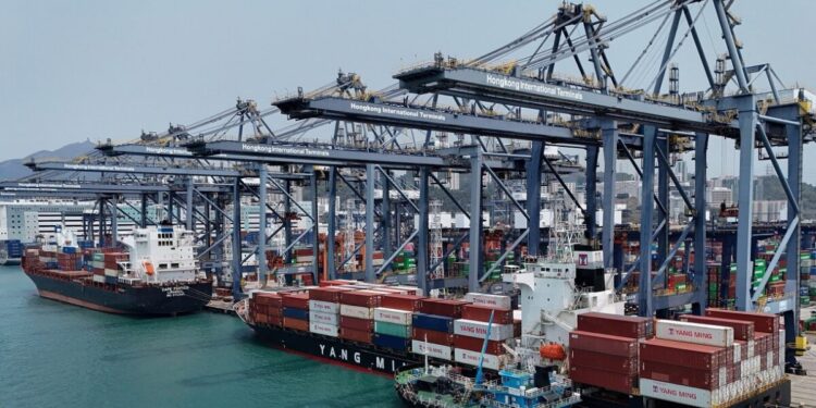 Κίνα: Σταθερή ετήσια αύξηση 3,5% για το εξωτερικό εμπόριο στο επτάμηνο Ιανουαρίου – Ιουλίου του 2025