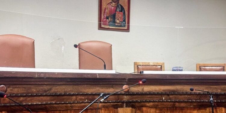 Χανιά: Ποινή 7 μηνών με τριετή αναστολή σε «influencers» για απόπειρα εκβίασης ιδιοκτήτη βίλας στον Αποκόρωνα