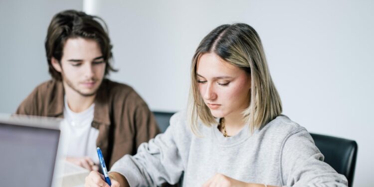 Η εξέλιξη των εξ αποστάσεως σπουδών αλλάζει τα δεδομένα στη σύγχρονη εκπαίδευση
