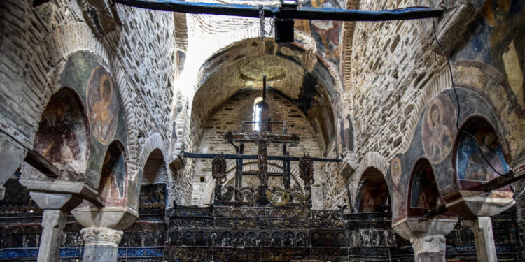 Μεταμόρφωση του Σωτήρος: Ποιά είναι τα έθιμα, τι τρώμε και ποιά η σημασία της γιορτής