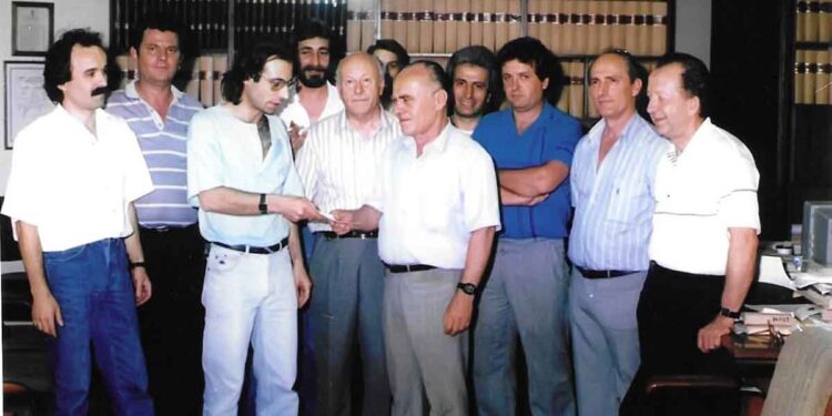 Ο Εμπορικός Σύλλογος Αγρινίου αποχαιρετά τον Μίμη Γούναρη