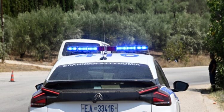 Πάτρα: 13χρονος πήρε το αυτοκίνητο του πατέρα του και εξαφανίστηκε – Εντοπίστηκε ώρες αργότερα κρυμμένος σε σπίτι