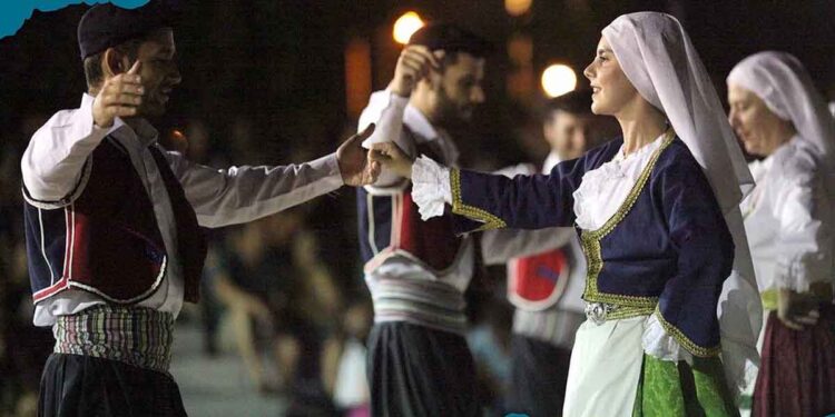 Διεθνές Φεστιβάλ Παραδοσιακών Χορών στο Μενίδι Αμφιλοχίας την Κυριακή 24 Αυγούστου