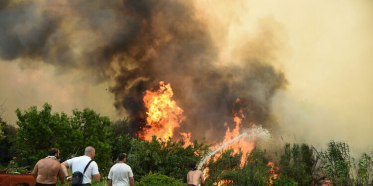 Πολύ υψηλός κίνδυνος για φωτιά σε Ηράκλειο, Λασίθι, Χίο, Σάμο, Ικαρία και Κάρπαθο την Τρίτη