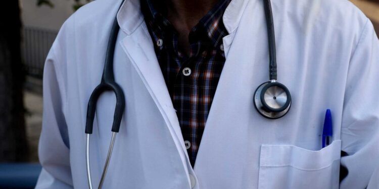 Γιατροί δημοσίου νοσοκομείου συνταγογραφούσαν παράνομα ακριβά αντιδιαβητικά φάρμακα εν αγνοία των ασθενών