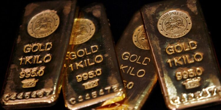 Financial Times: Οι ΗΠΑ επιβάλλουν δασμούς στους ράβδους χρυσού, πλήττοντας την Ελβετία