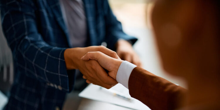 Ρεκόρ δεκαετιών για την ελληνική αγορά εργασίας