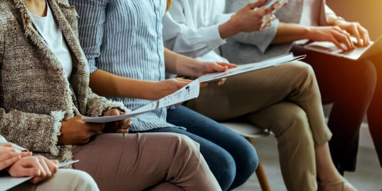 Έρχεται νέο κύμα προγραμμάτων κατάρτισης και απασχόλησης με αιχμή νέους, γυναίκες και μεγάλης ηλικίας ανέργους από τη ΔΥΠΑ