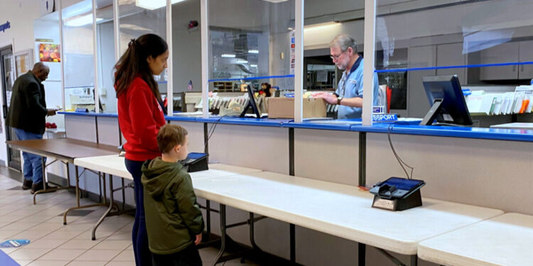 Άρση μονιμότητας στο Δημόσιο: Ζητούνται «εχέγγυα» και «καμπανάκια» προειδοποίησης πριν την λύση της σύμβασης ενός υπαλλήλου