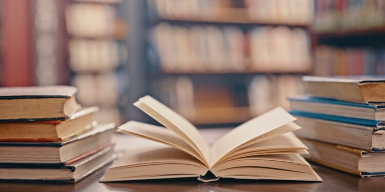 Voucher βιβλίων ΔΥΠΑ: Έως 19 Αυγούστου ανοιχτή η πλατφόρμα για αιτήσεις – Ποιοι είναι οι δικαιούχοι