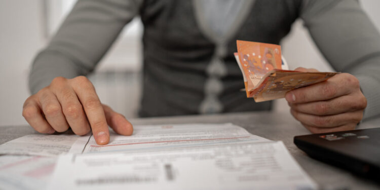 Ρυθμισμένα χρέη: Στοπ στις διώξεις – Τι αλλάζει για όσους μπουν σε ρύθμιση