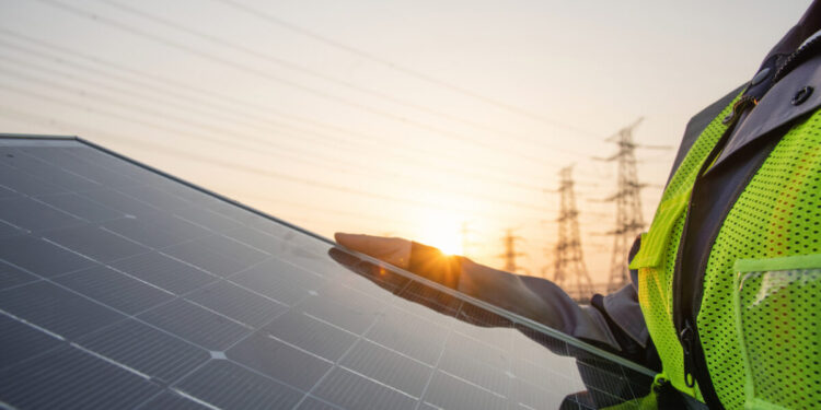 ΑΔΜΗΕ-ΔΕΔΔΗΕ: Σε ποιες περιοχές έχει μείνει περιθώριο για φωτοβολταϊκά σε αγροτική γη