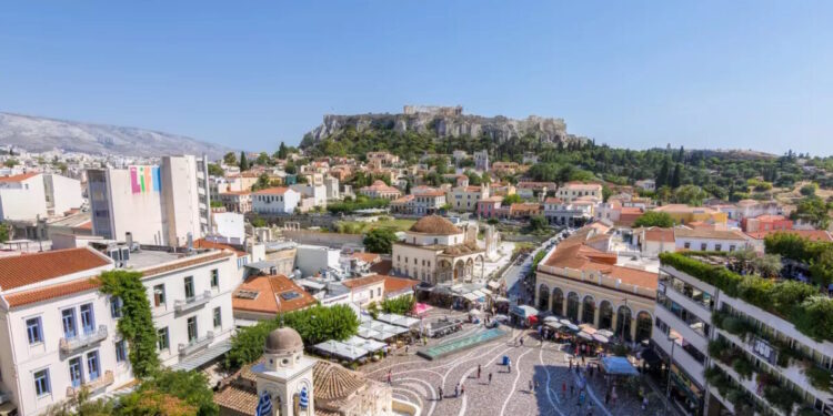 Αρνητικό πρόσημο τον Ιούλιο για τα ξενοδοχεία της Αθήνας