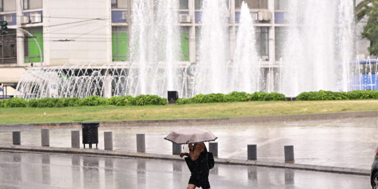 Καιρός: Έρχονται επικίνδυνες βροχές και καταιγίδες το Σαββατοκύριακο – Ισχυρά μελτέμια έως 7 μποφόρ στο Αιγαίο