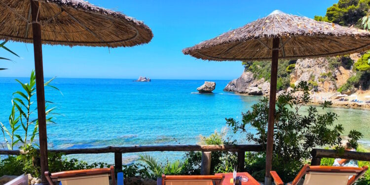 Καιρός σήμερα: Έως τους 34 βαθμούς η θερμοκρασία – 7 μποφόρ στο Αιγαίο, καταιγίδες στα ορεινά