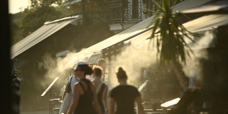 Καιρός αύριο: Άνεμοι 8 μποφόρ και θερμοκρασία έως 41 βαθμοί – Αναλυτική πρόγνωση