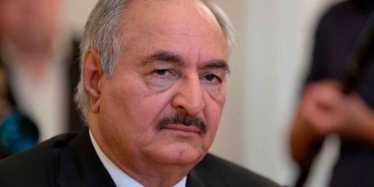 Μυστήριο με φορτηγό πλοίο στον Αστακό: Τα σενάρια για στρατιωτικό υλικό στον Χαφτάρ