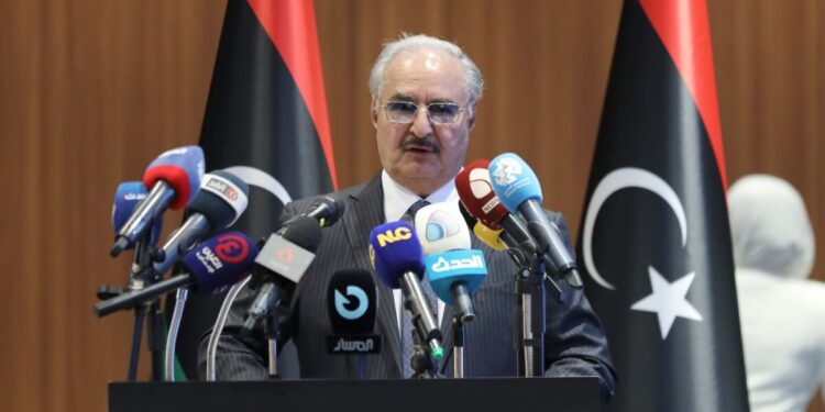 Θρίλερ με πλοίο «φάντασμα» στον Αστακό: Αναφορές πως μετέφερε στρατιωτικό υλικό για χάρη του Χαλίφα Χαφτάρ