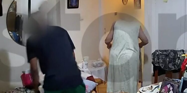 Αγία Βαρβάρα: Έκλεψαν ηλικιωμένη με κινητικά προβλήματα μέσα στο σπίτι της – Δείτε βίντεο ντοκουμέντο