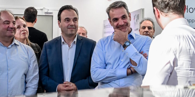 Ο Κυριάκος Μητσοτάκης στην ICEYE: Σε τροχιά ως το τέλος του χρόνου οι πρώτοι ελληνικοί δορυφόροι SAR