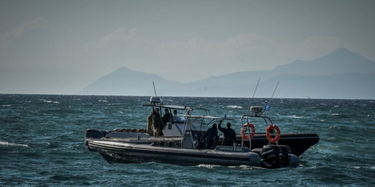 Ροδόπη: 12χρονη παρασύρθηκε με φουσκωτή βάρκα στον Ίμερο – Έρευνες για τον εντοπισμό της