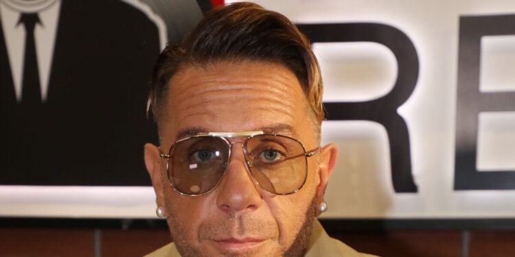 Γιώργος Μαζωνάκης: Στο Δρομοκαΐτειο για νέα εξέταση ο τραγουδιστής – Οι γιατροί καλούνται να αποφασίσουν