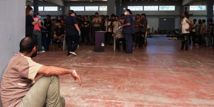 Με ιατρικές εξετάσεις θα διαπιστώνεται η ηλικία των νεαρών μεταναστών που ζητάνε άσυλο – Τι ενέργειες προβλέπονται