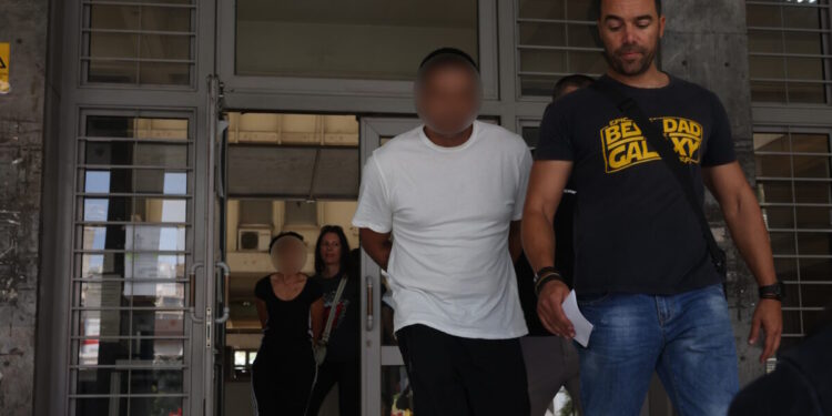 Θεσσαλονίκη: Τη Δευτέρα θα απολογηθούν ο 37χρονος και η 24χρονη που κατηγορούνται για τον βιασμό της 10χρονης κόρης της