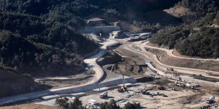 Εργατικό Κέντρο Αγρινίου για εργατικό δυστύχημα στην Αλευράδα: «Όχι άλλο αίμα για τα κέρδη των αφεντικών»