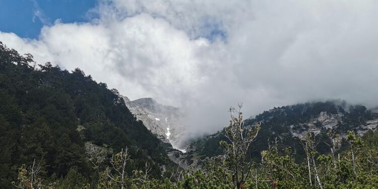 Επιχείρηση διάσωσης για γυναίκα που τραυματίστηκε στον Όλυμπο