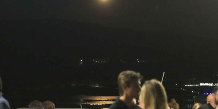 Μαγευτική πανσέληνος στον Αστακό Ξηρομέρου (φωτο)