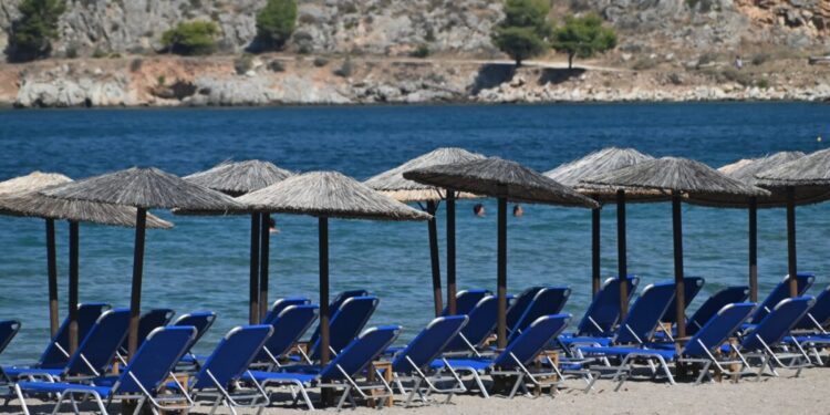 Παραλίες: 11.500 καταγγελίες στο «MyCoast» για παραβάσεις – «Πρωταθλητές» Χαλκιδική και ανατολική Αττική