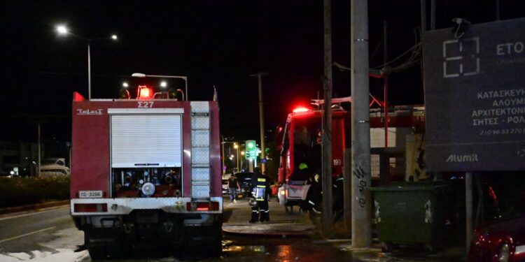 Αιγάλεω: Νεκρή μια 65χρονη μετά από φωτιά σε διαμέρισμα