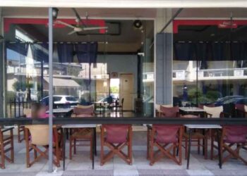 Αγρίνιο: Πωλείται καφενείο στη γωνία των οδών Καλαβρύτων & Λουροπούλου