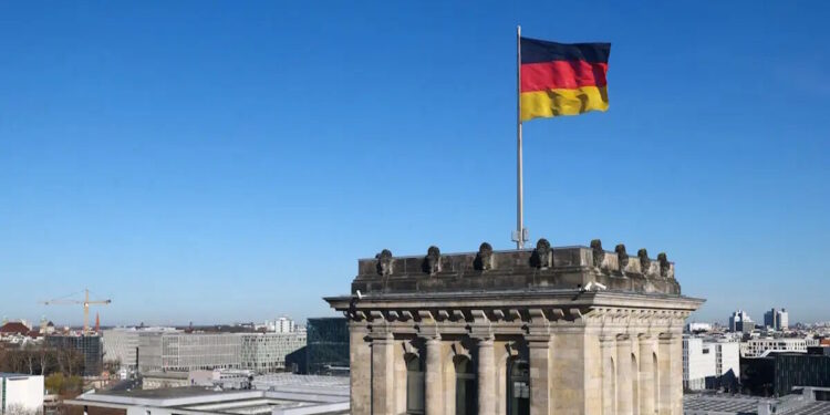 Η κρίση στην αγορά εμπορικών ακινήτων οδηγεί τα επαγγελματικά ταμεία της Γερμανίας στο «κόκκινο»