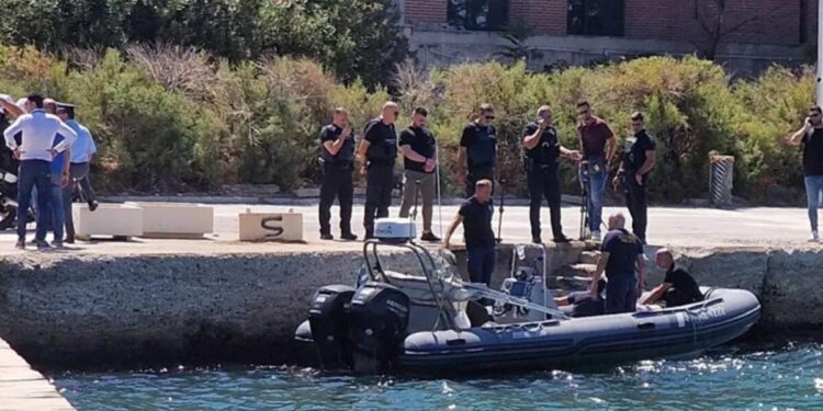 Θεσσαλονίκη: 85χρονος έπεσε στον Θερμαϊκό – Τον έσωσαν αστυνομικοί