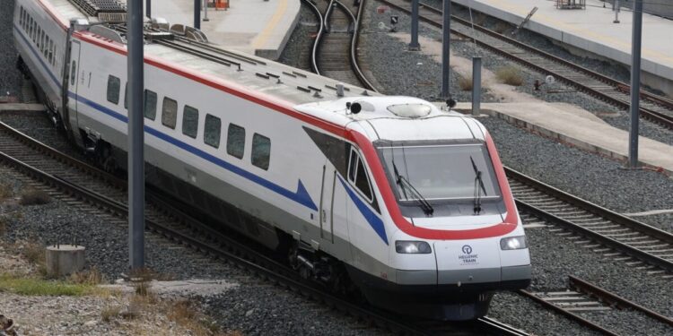 Θεσσαλονίκη: Τεχνικό πρόβλημα σε τρένο με προορισμό την Αθήνα – Μετά από 1.5 ώρα αναχώρησε ο συρμός