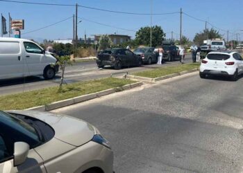 Αγρίνιο: Σοβαρό τροχαίο στην Εθνική Οδό – Καραμπόλα τεσσάρων οχημάτων με ελαφρά τραυματίες (φωτο & video)