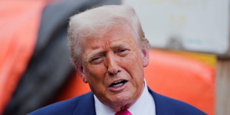 Δασμούς έως 250% στα φάρμακα προαναγγέλλει ο Τραμπ