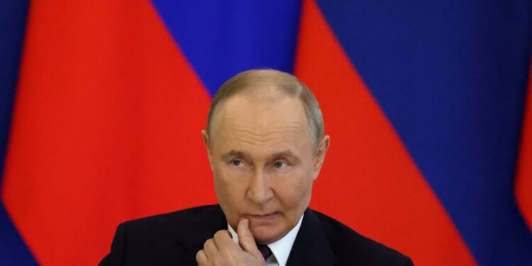 Ρωσία: Ανεπηρέαστες οι αποστολές πετρελαίου από τις απειλές του Ντόναλντ Τραμπ