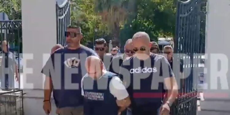 Βόλος: «Μετανιωμένος ο 40χρονος για τη δολοφονία της συζύγου του» λέει ο δικηγόρος του – Ψάχνουν το «όπλο» του εγκλήματος