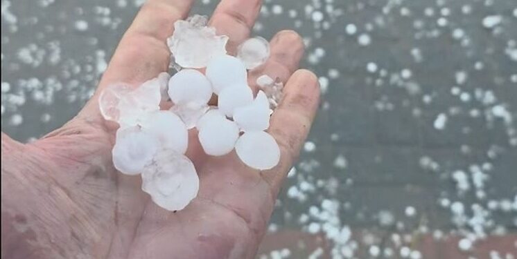 Πιερία: Σφοδρή χαλαζόπτωση έπληξε δενδροκαλλιέργειες και κηπευτικά