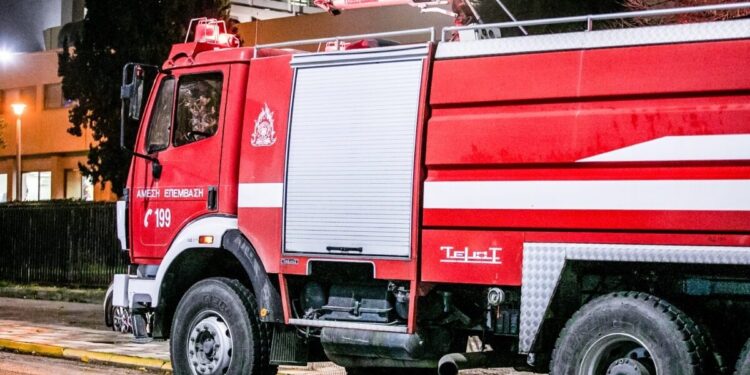 Φωτιά στην Ευρυτανία σε δασική έκταση στο Κερασοχώρι