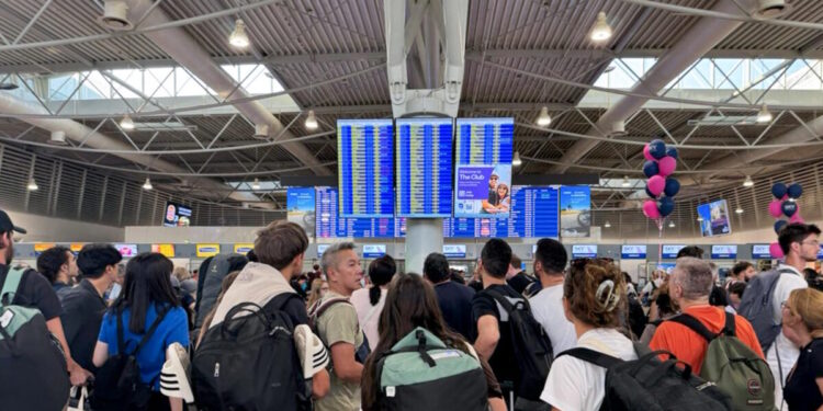 «Ελευθέριος Βενιζέλος»: Καθυστερήσεις στο αεροδρόμιο εξαιτίας του νέου πρωτοκόλλου που περιορίζει τις πτήσεις ανά ώρα